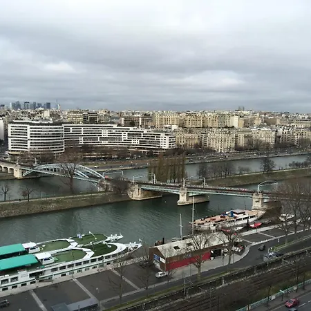 Luxury Champs Elysees Apartment Paris